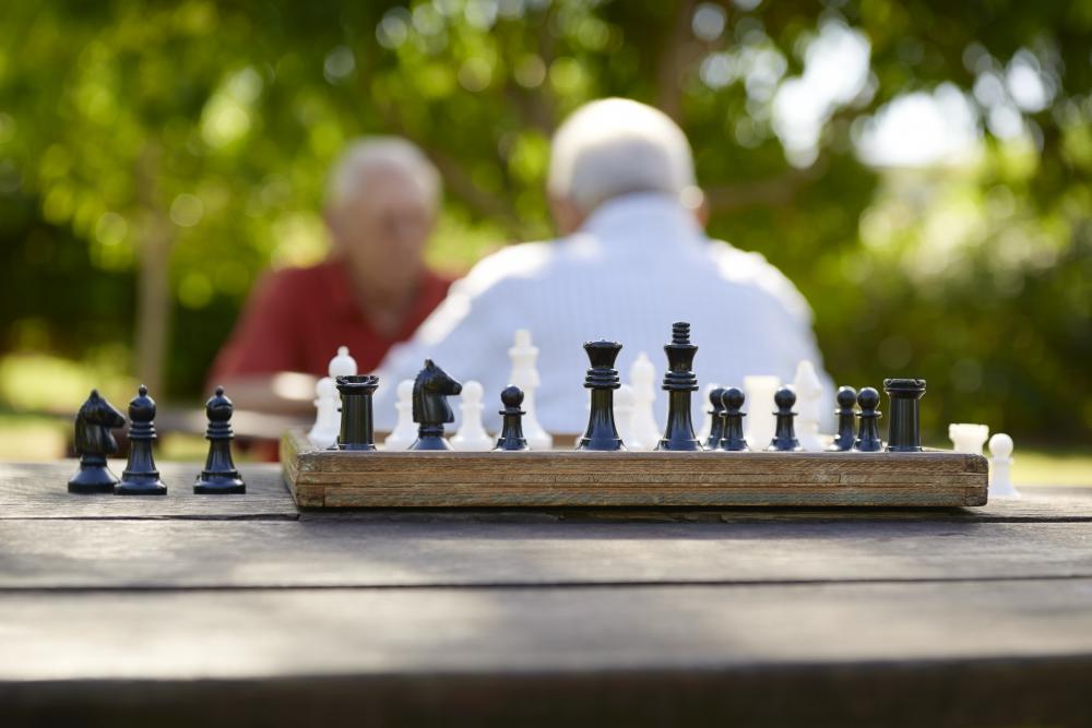 Oldage - Simpático jogo gratuito baseado em xadrez